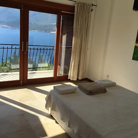 Villa Sea Front Soveda