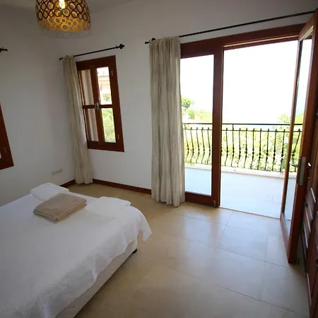 Villa Sea Front Soveda